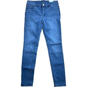 NWT White House Black Market Grey Wash Skinny Jeans